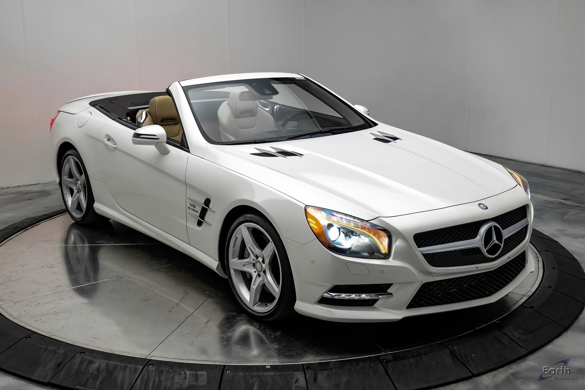 Used 2014 Mercedes-Benz SL 550 SL550 Roadster image 29