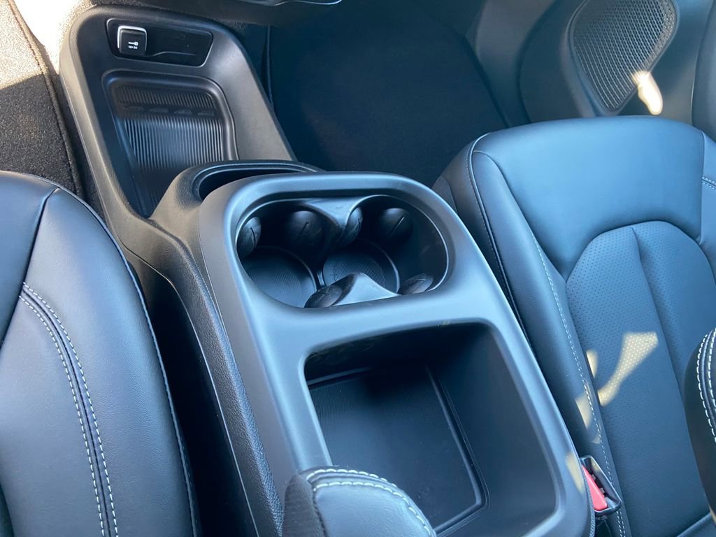 New 2026 Chrysler Pacifica Select image 20