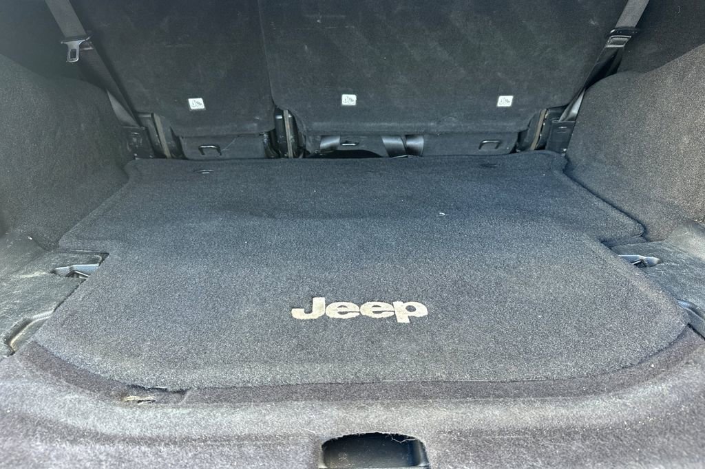 Used 2017 Jeep Wrangler Unlimited Sport AWD/4WD image 15