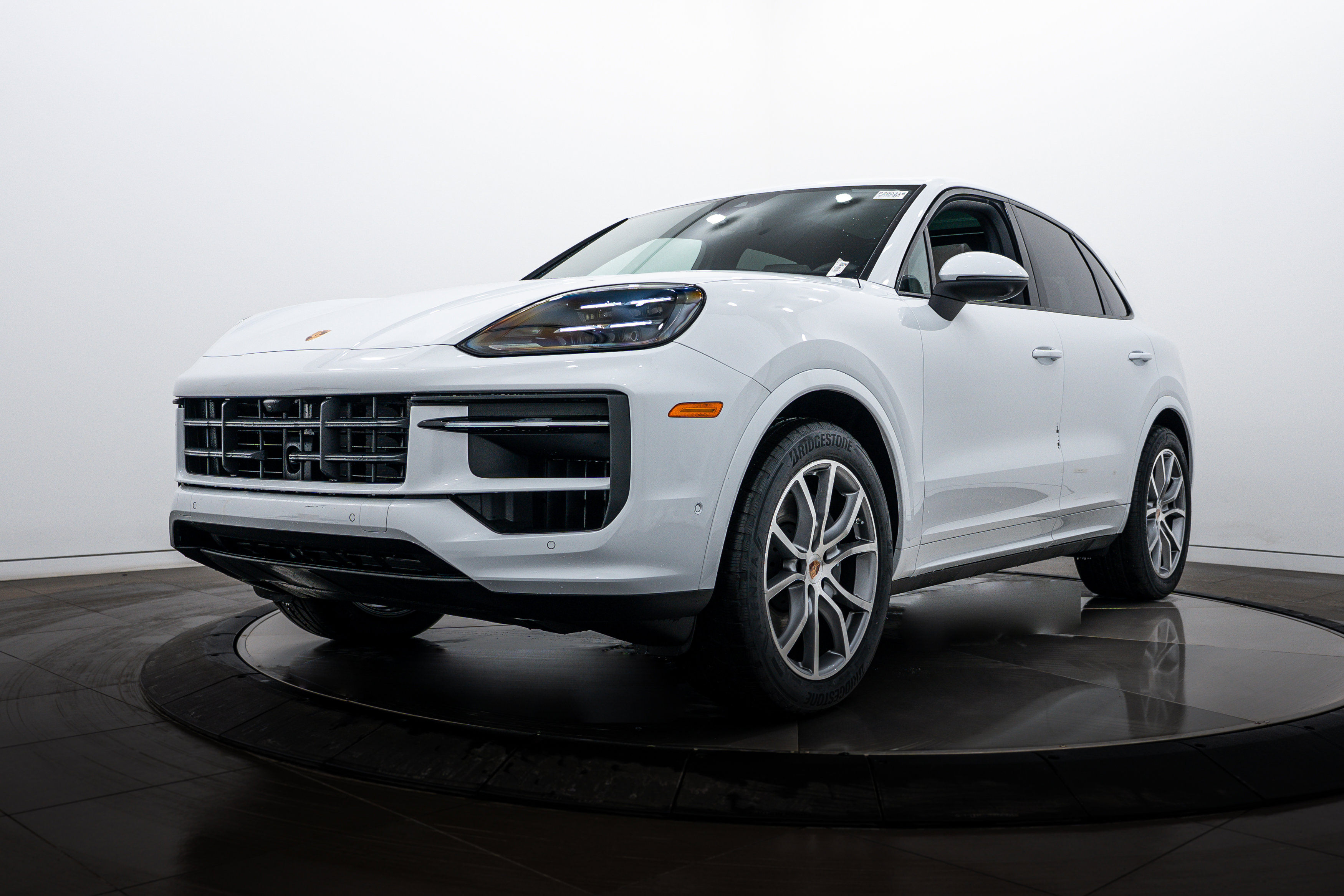 New 2026 Porsche Cayenne image 1