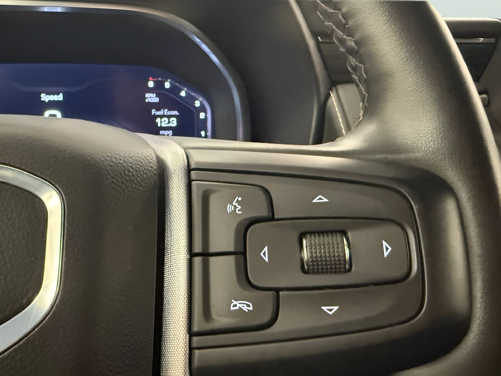 Used 2024 GMC Yukon SLT AWD/4WD image 21
