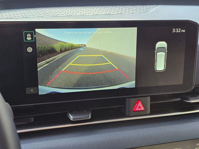 Used 2026 Kia Carnival EX FWD image 29
