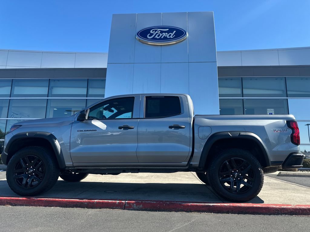 Used 2023 Chevrolet Colorado Trail Boss w/ Technology Package AWD/4WD image 1