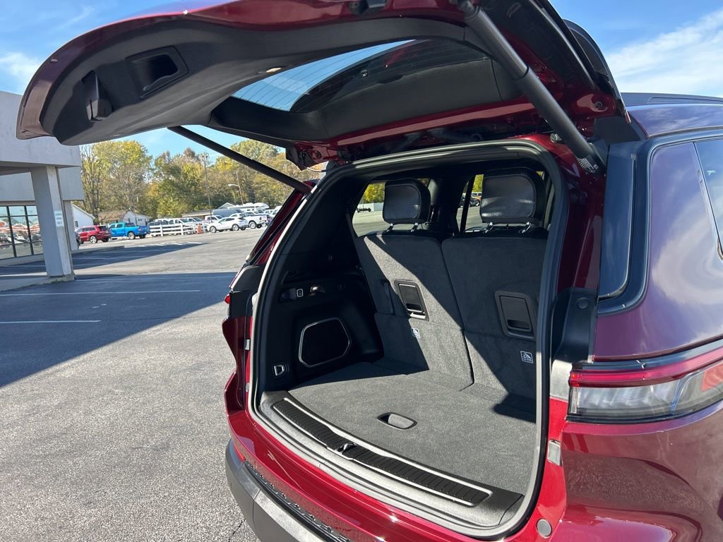 Used 2025 Jeep Grand Cherokee L Limited w/ Black Appearance Package image 47