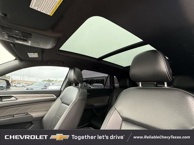 Used 2022 Volkswagen Atlas Cross Sport SE AWD/4WD image 27