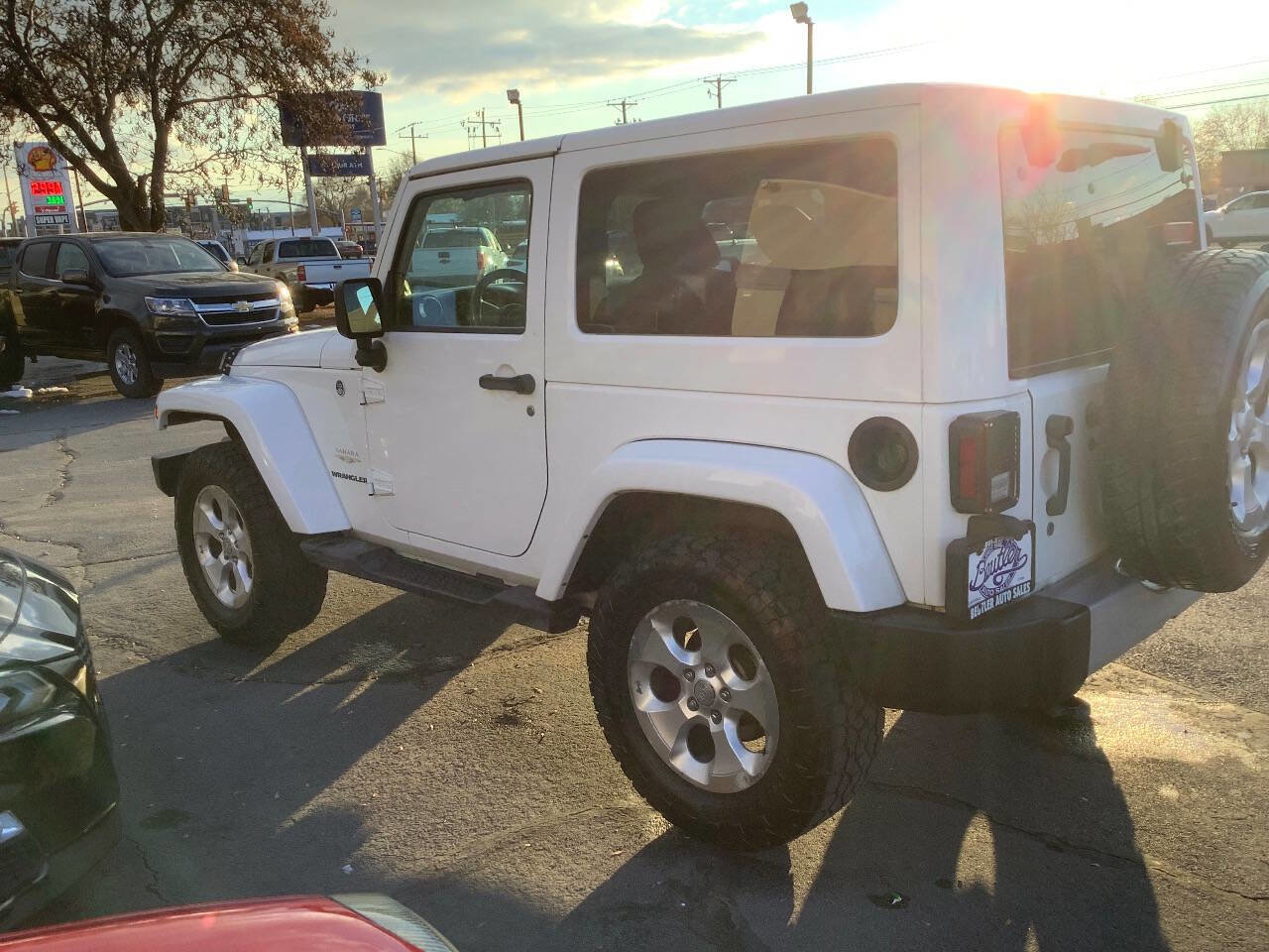 Used 2013 Jeep Wrangler Sahara w/ Connectivity Group image 8