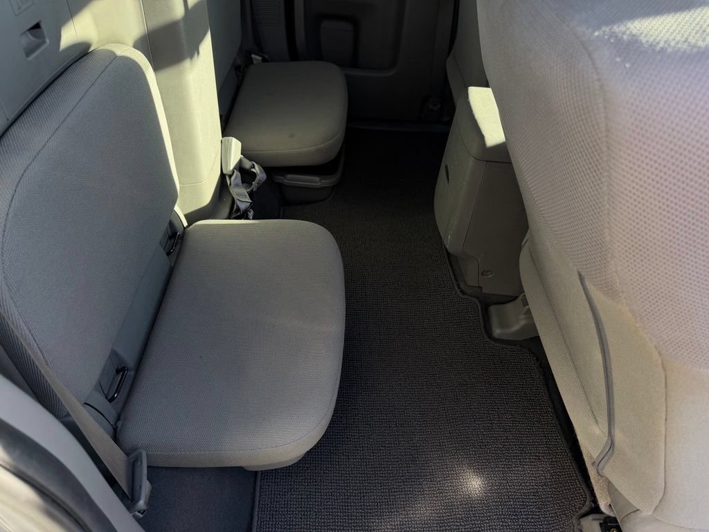 Used 2019 Nissan Frontier S RWD image 11