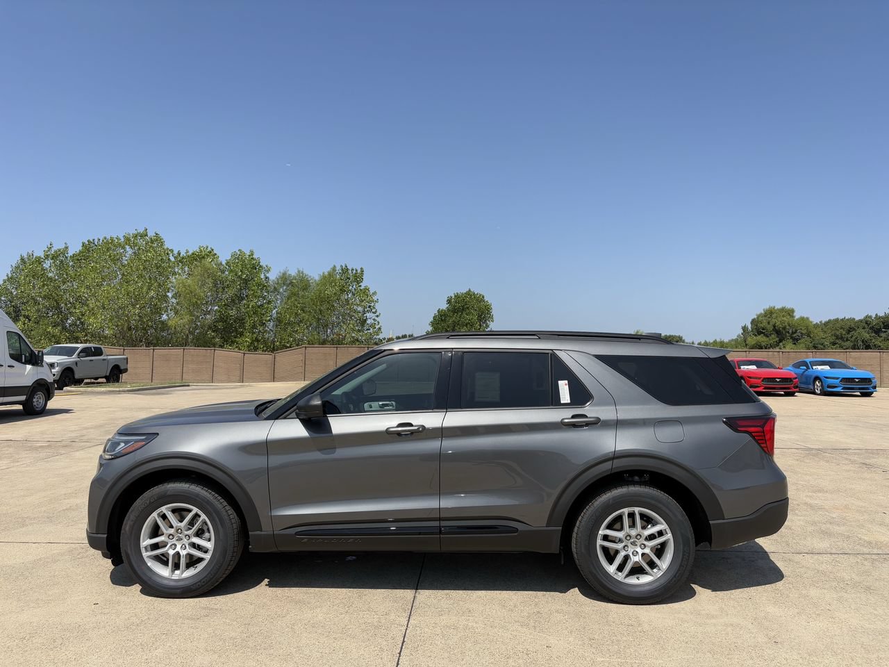 New 2026 Ford Explorer Active AWD/4WD image 3
