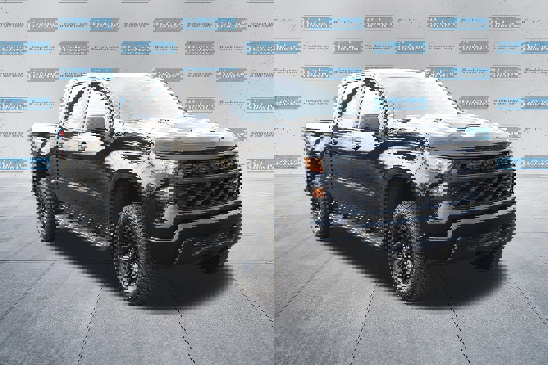 Used 2025 Chevrolet Silverado 1500 Custom Trail Boss w/ Dark Appearance Package image 3