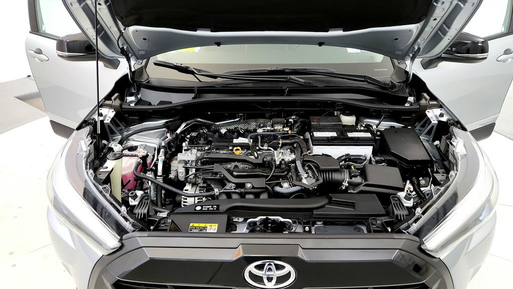 Certified 2026 Toyota Corolla Cross XLE w/ Convenience Package AWD/4WD image 15