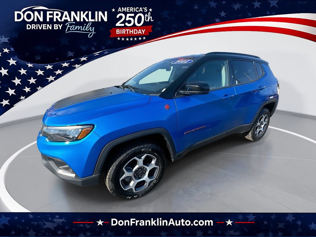 Used 2022 Jeep Compass Trailhawk w/ Trailhawk Convenience Group AWD/4WD image 1