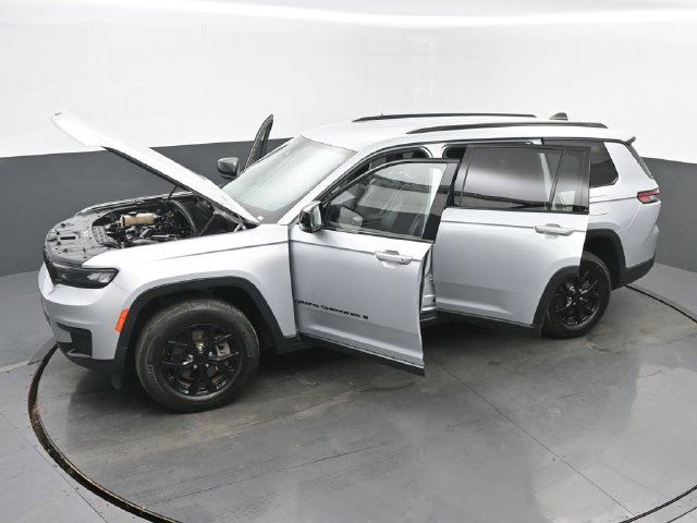 Used 2024 Jeep Grand Cherokee L Laredo AWD/4WD image 65