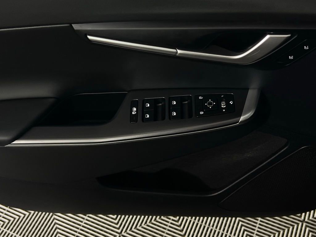 Used 2024 Kia EV6 Light image 26