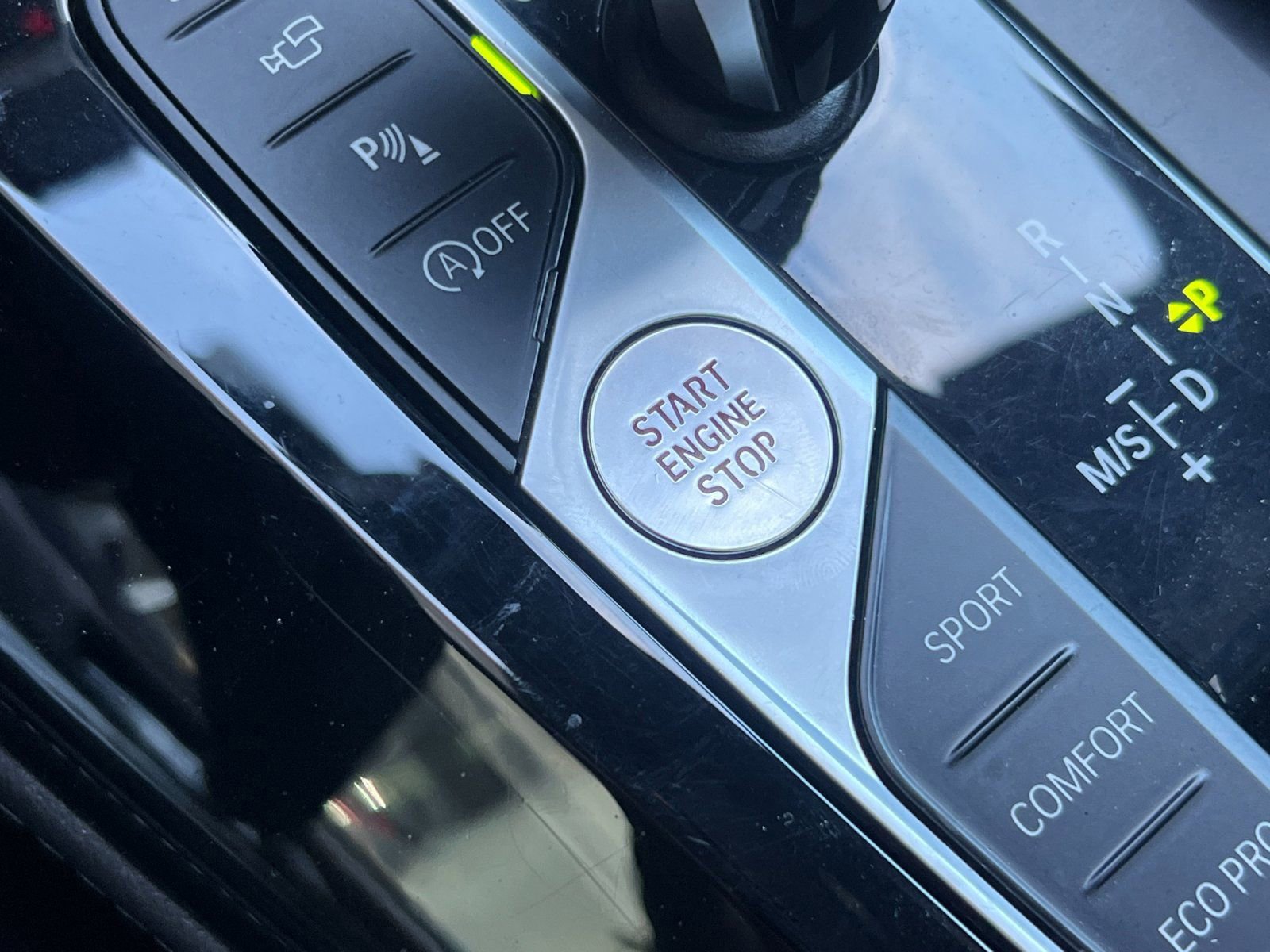 Used 2023 BMW X4 xDrive30i image 22