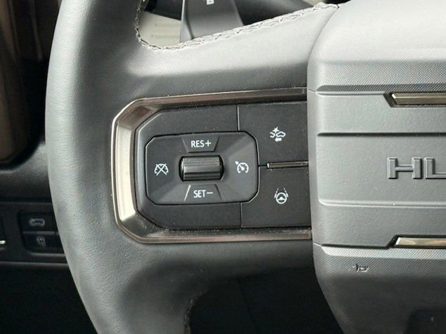 New 2026 GMC Hummer EV SUV w/ LPO, Dark Essentials Package image 30