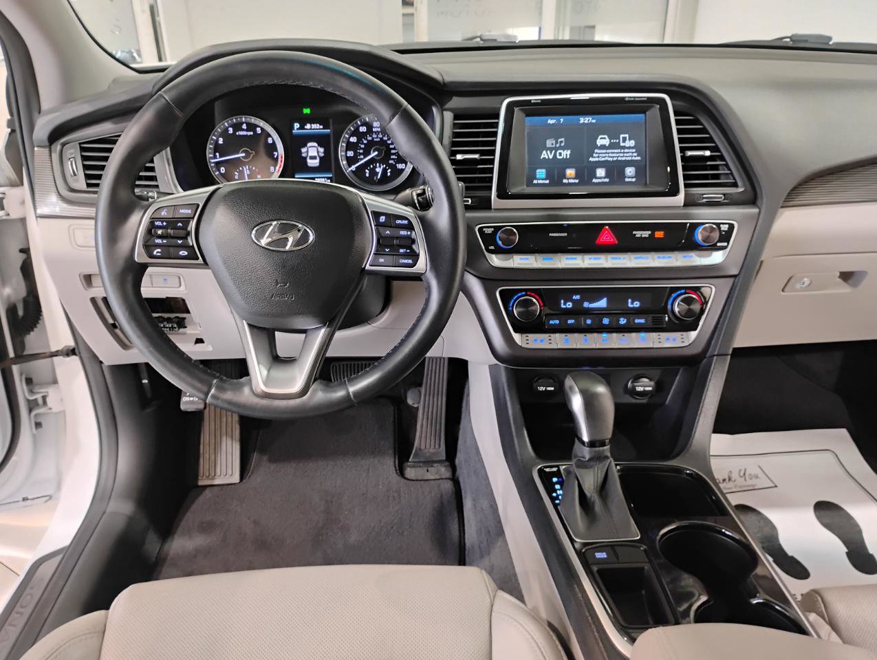 Used 2018 Hyundai Sonata Limited image 22