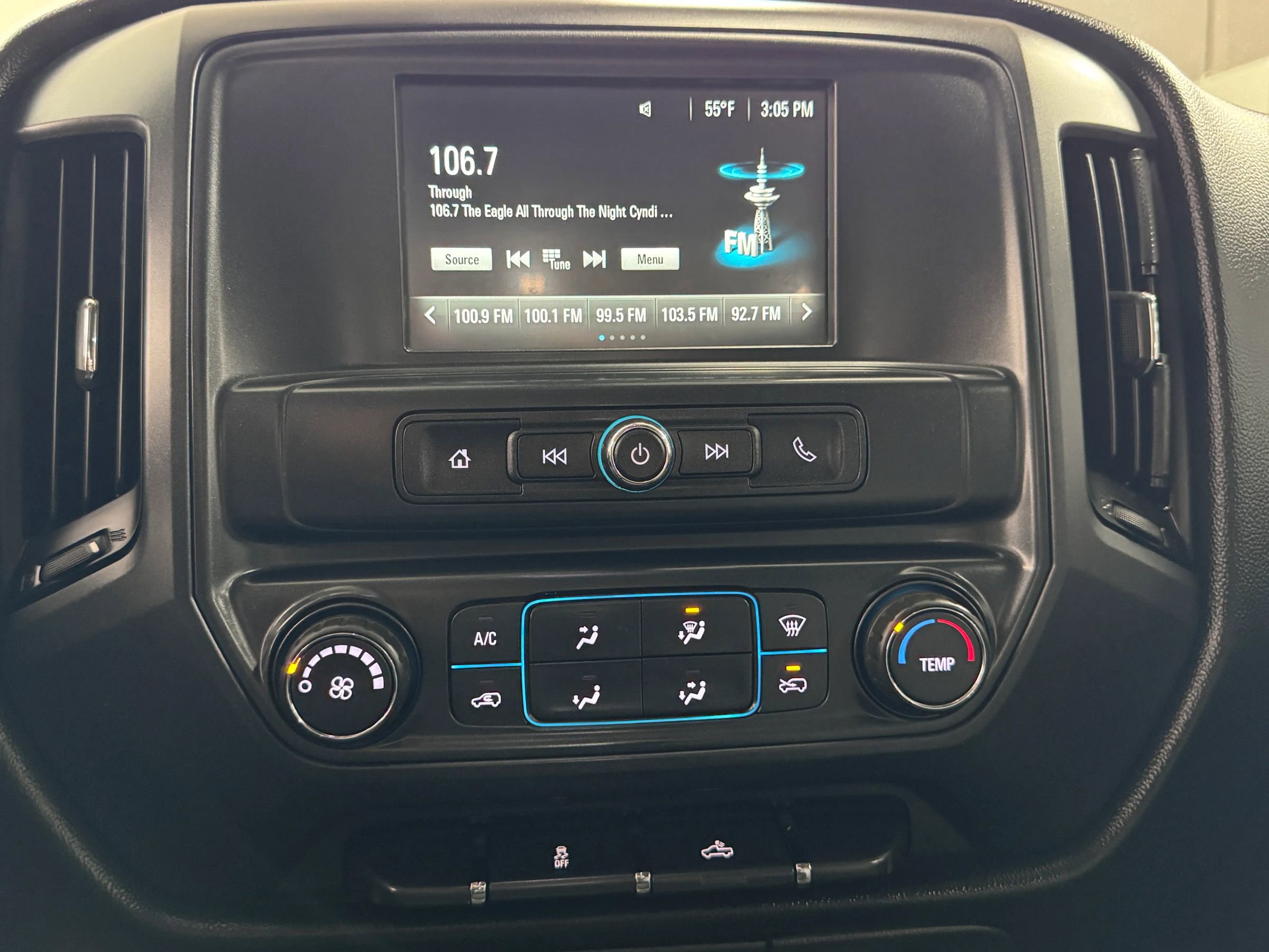 Used 2018 Chevrolet Silverado 1500 W/T w/ Trailering Package AWD/4WD image 10