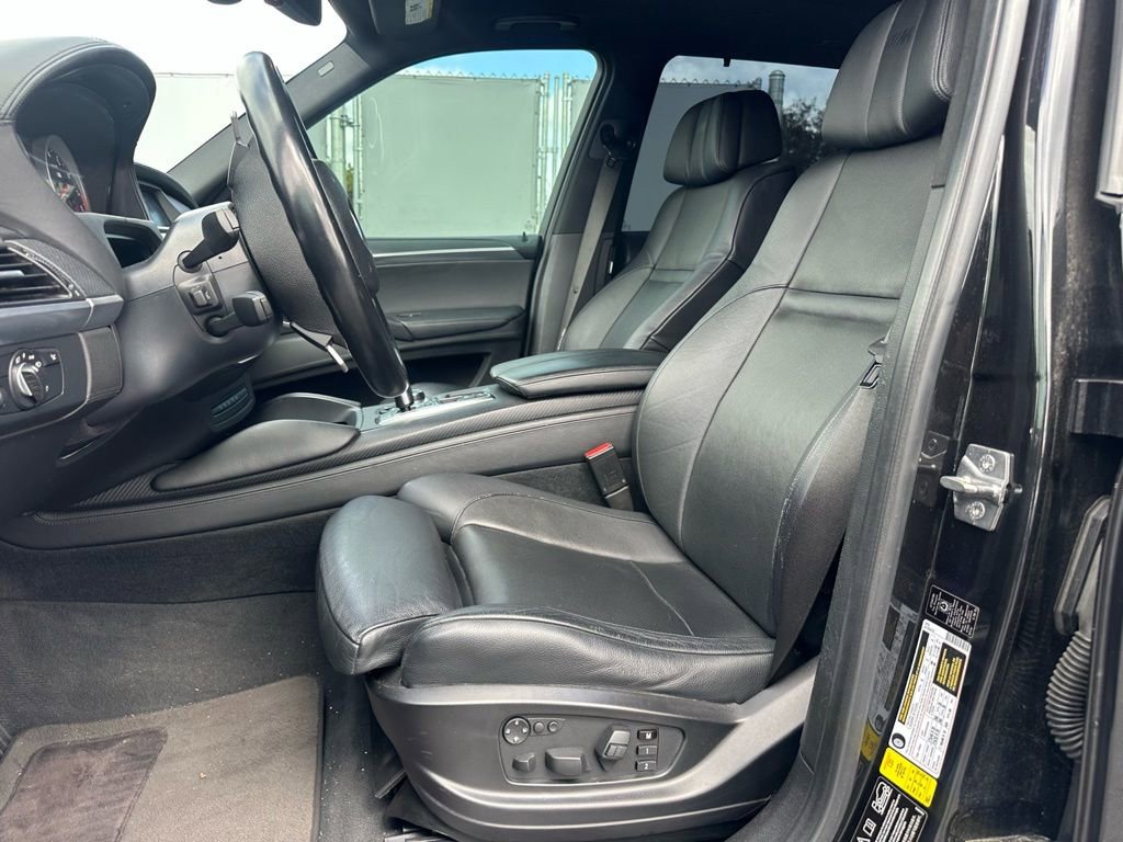 Used 2011 BMW X5 M image 10