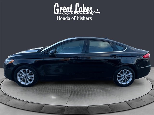 Used 2020 Ford Fusion SE image 2