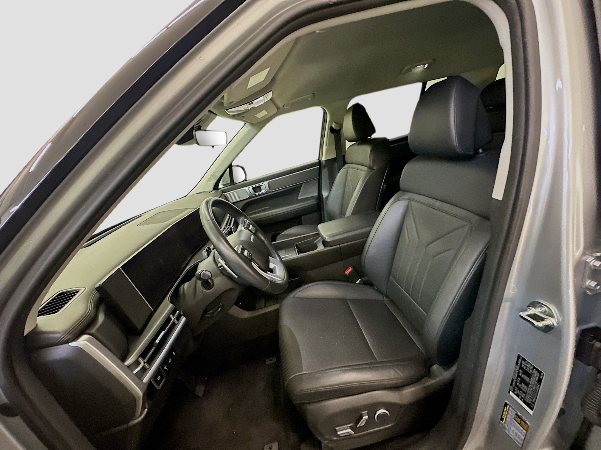 Used 2025 Hyundai Santa Fe SEL image 13