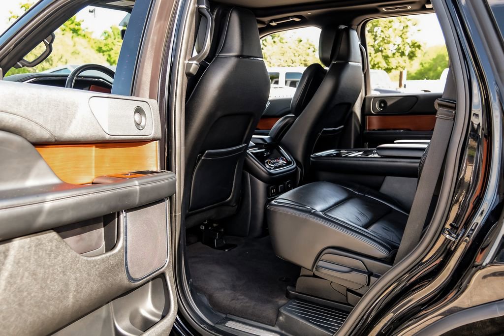 Used 2020 Lincoln Navigator Reserve image 47