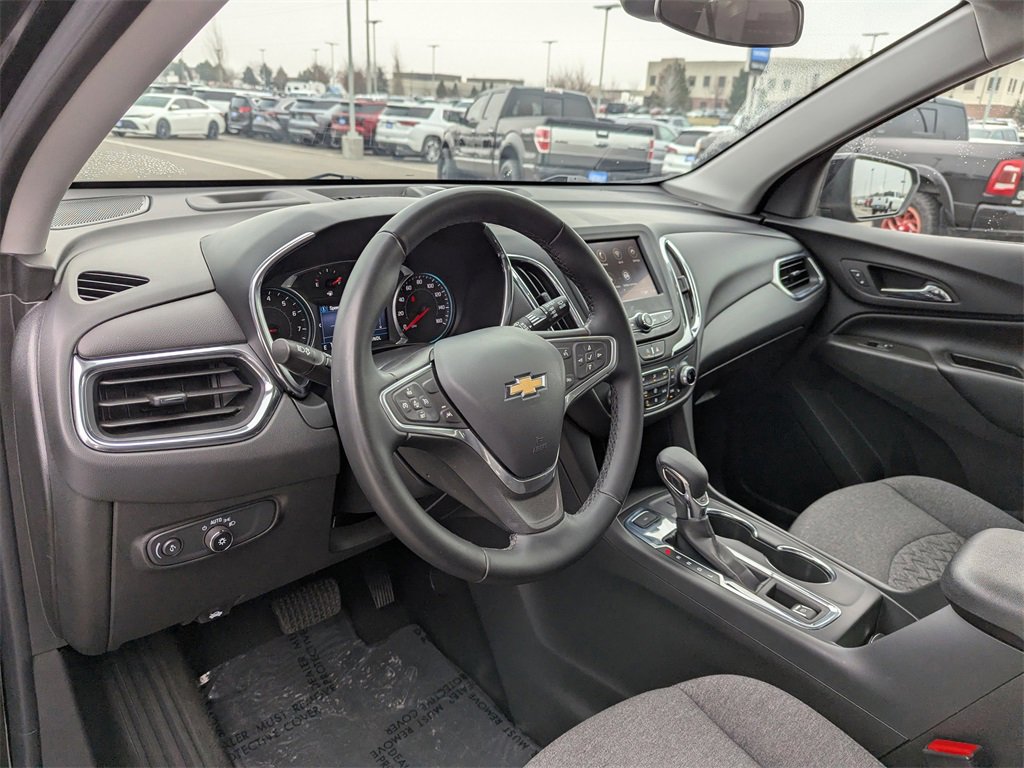Used 2023 Chevrolet Equinox LT w/ Driver Convenience Package image 13