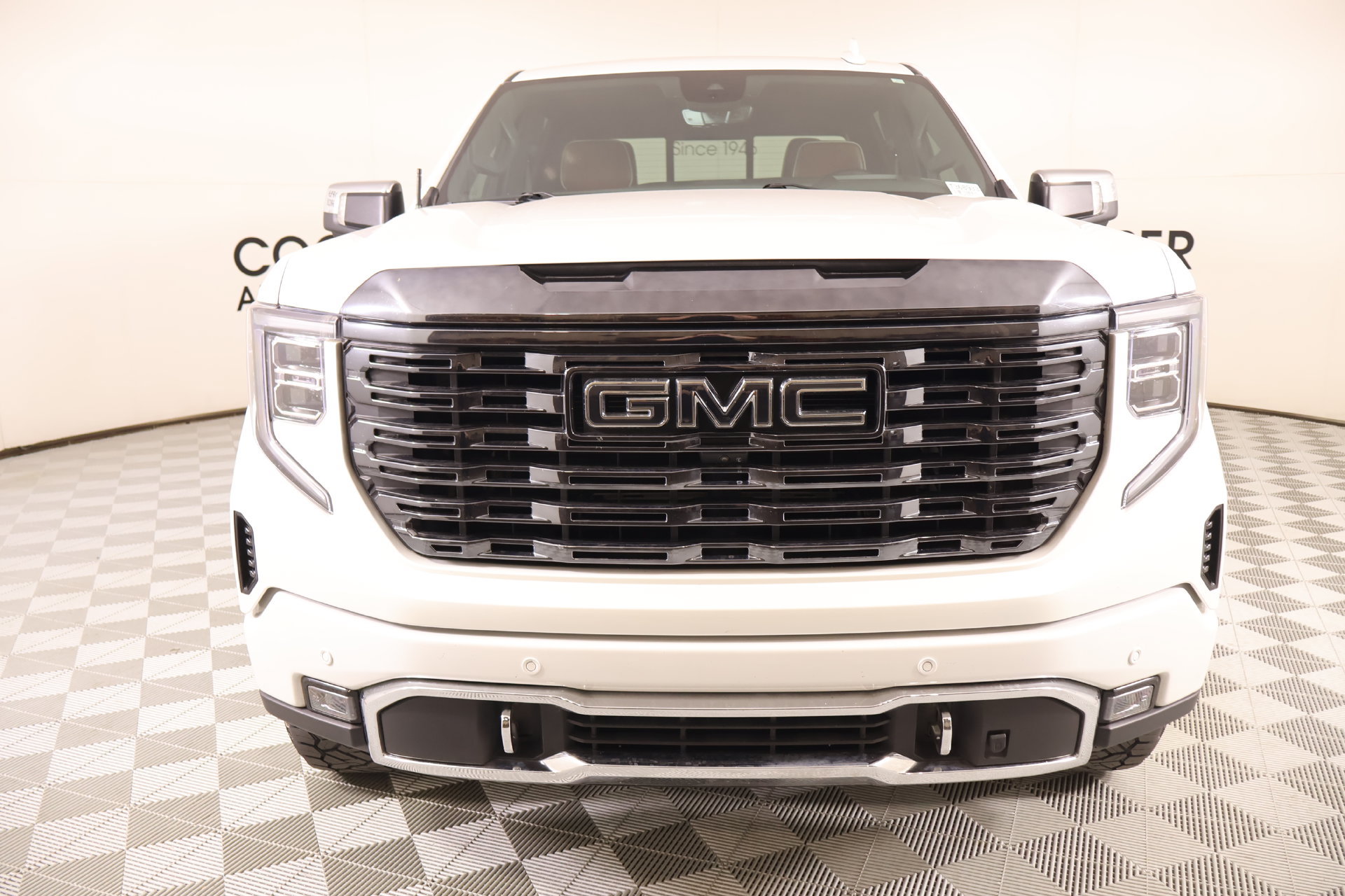 Used 2024 GMC Sierra 1500 Denali Ultimate AWD/4WD image 10