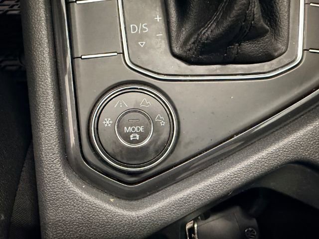 Used 2020 Volkswagen Tiguan S AWD/4WD image 33