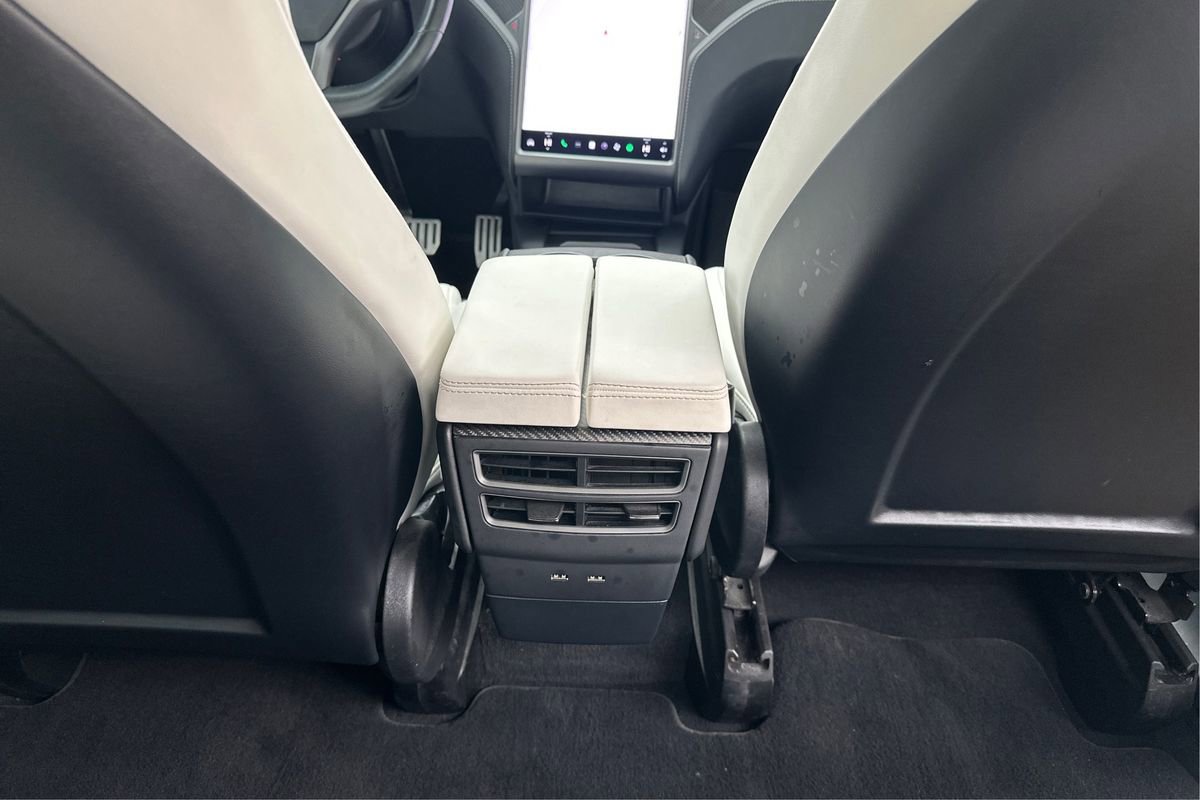 Used 2020 Tesla Model X Performance image 21