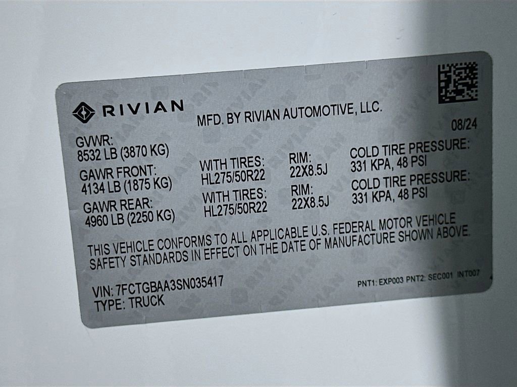 Used 2025 Rivian R1T Adventure image 32