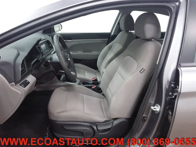 Used 2019 Hyundai Elantra SE FWD image 10