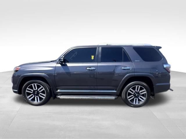 Used 2022 Toyota 4Runner Limited AWD/4WD image 3