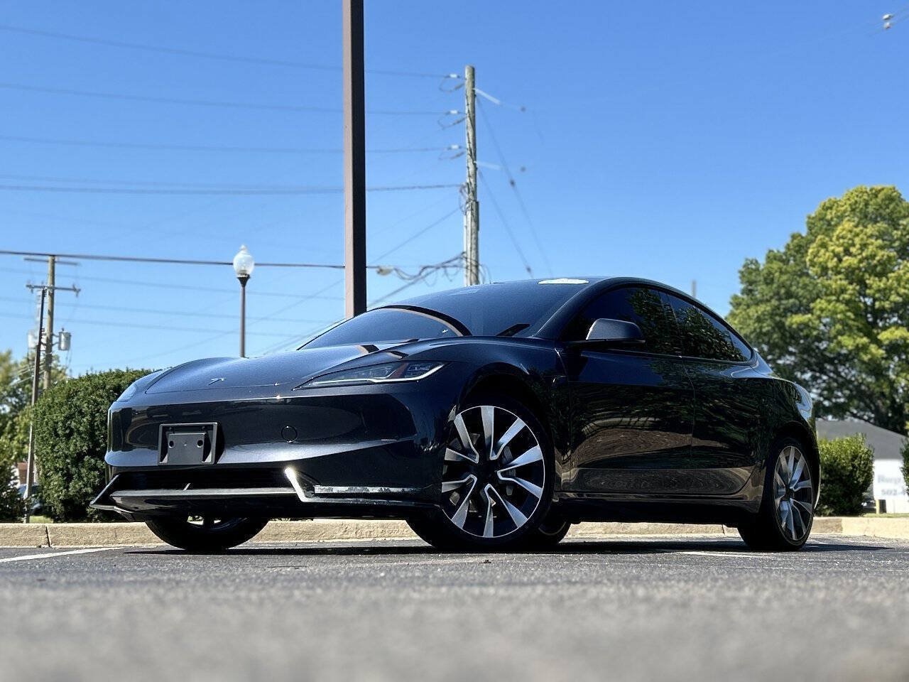 Used 2025 Tesla Model 3 RWD image 2