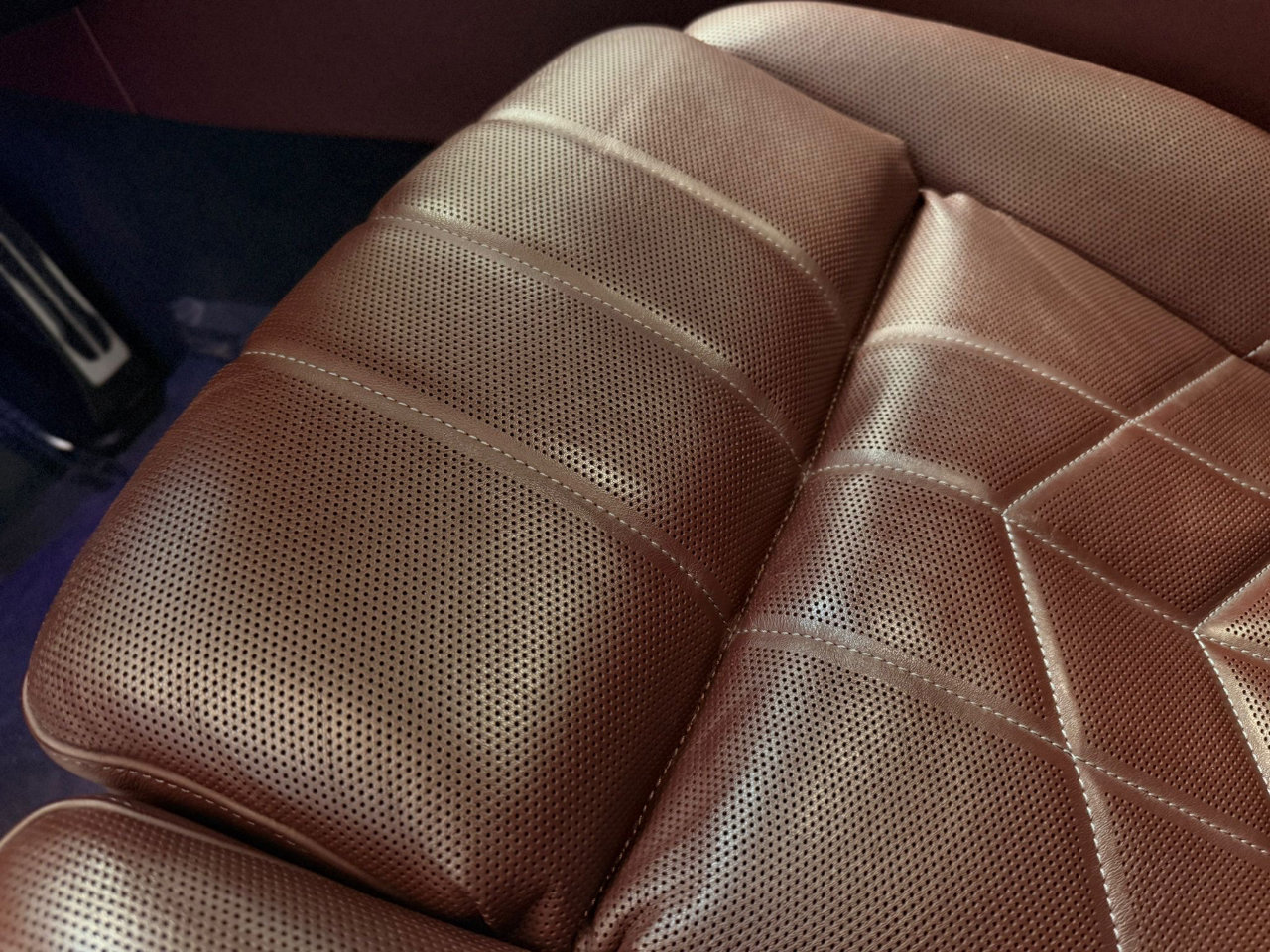 Used 2023 BMW 760i xDrive w/ Executive Package image 20