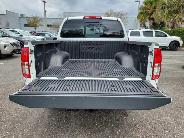 Used 2014 Nissan Frontier SV image 7