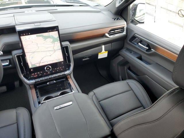 New 2026 GMC Yukon Denali RWD image 7