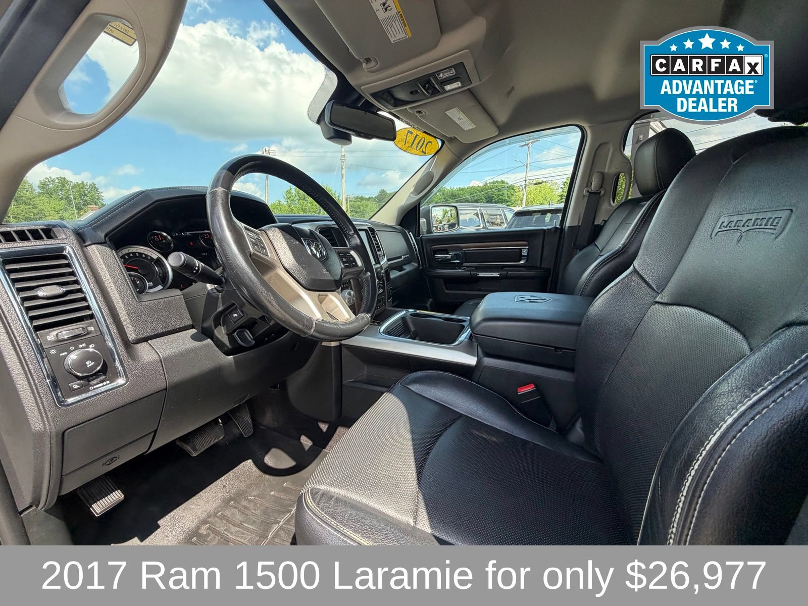 Used 2017 RAM 1500 Laramie w/ Convenience Group AWD/4WD image 8