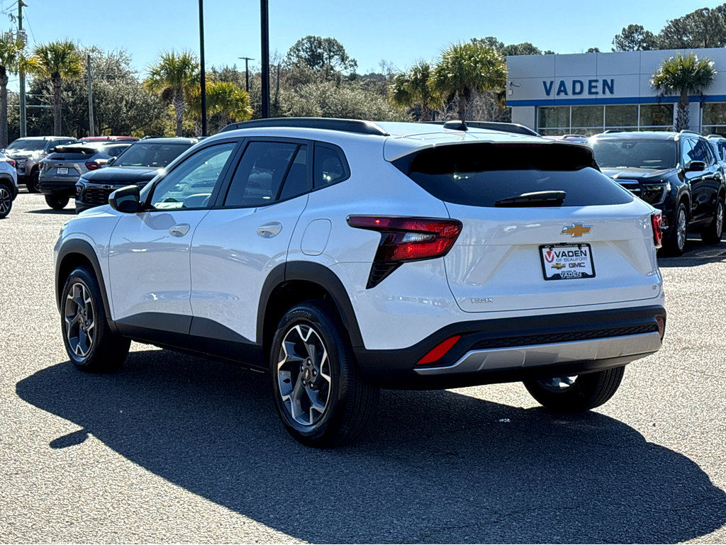 New 2025 Chevrolet Trax LT w/ Driver Confidence Package image 36