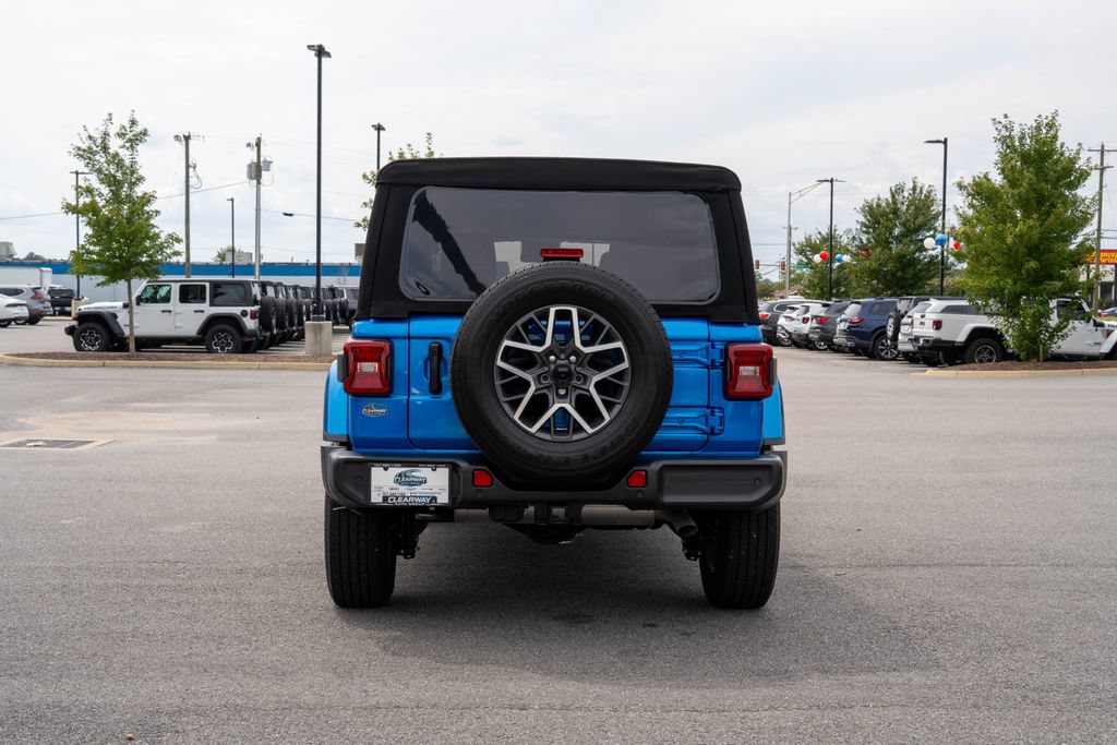 Used 2024 Jeep Wrangler Unlimited Sahara w/ Safety Group AWD/4WD image 6