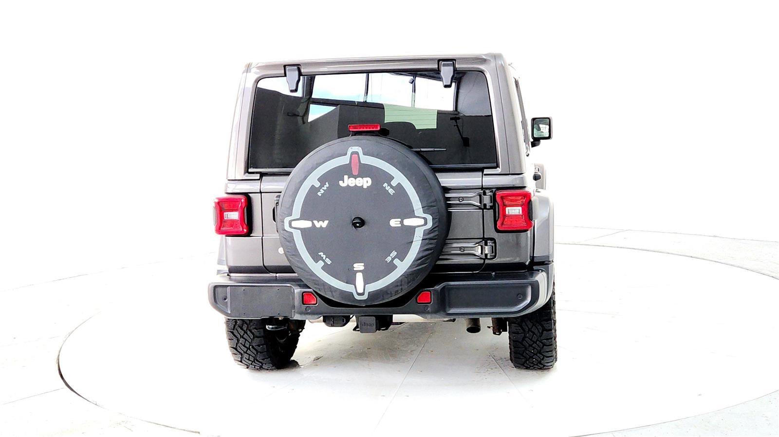 Used 2019 Jeep Wrangler Unlimited Sahara w/ Dual Top Group image 5