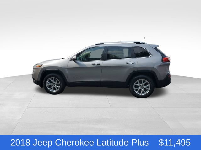 Used 2018 Jeep Cherokee Latitude Plus w/ Comfort/Convenience Group AWD/4WD image 2