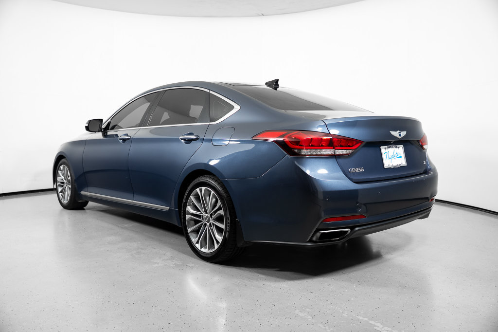 Used 2015 Hyundai Genesis 3.8 w/ Option Group 03 RWD image 10