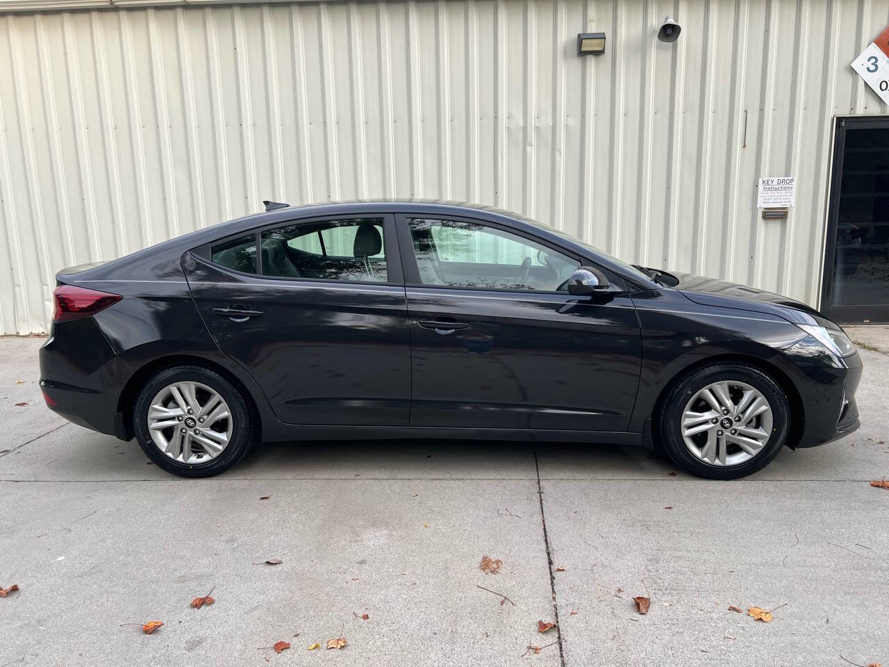 Used 2020 Hyundai Elantra SEL w/ Convenience Package (C2) image 2