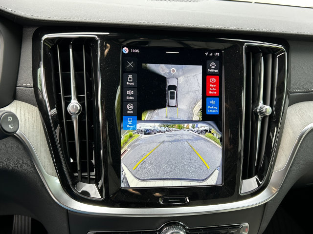 New 2026 Volvo V60 B5 Cross Country Ultra w/ Protection Package Premier AWD/4WD image 15