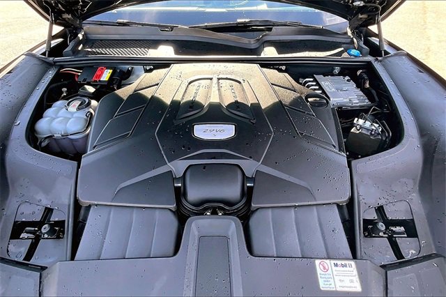 Used 2021 Porsche Cayenne S image 9