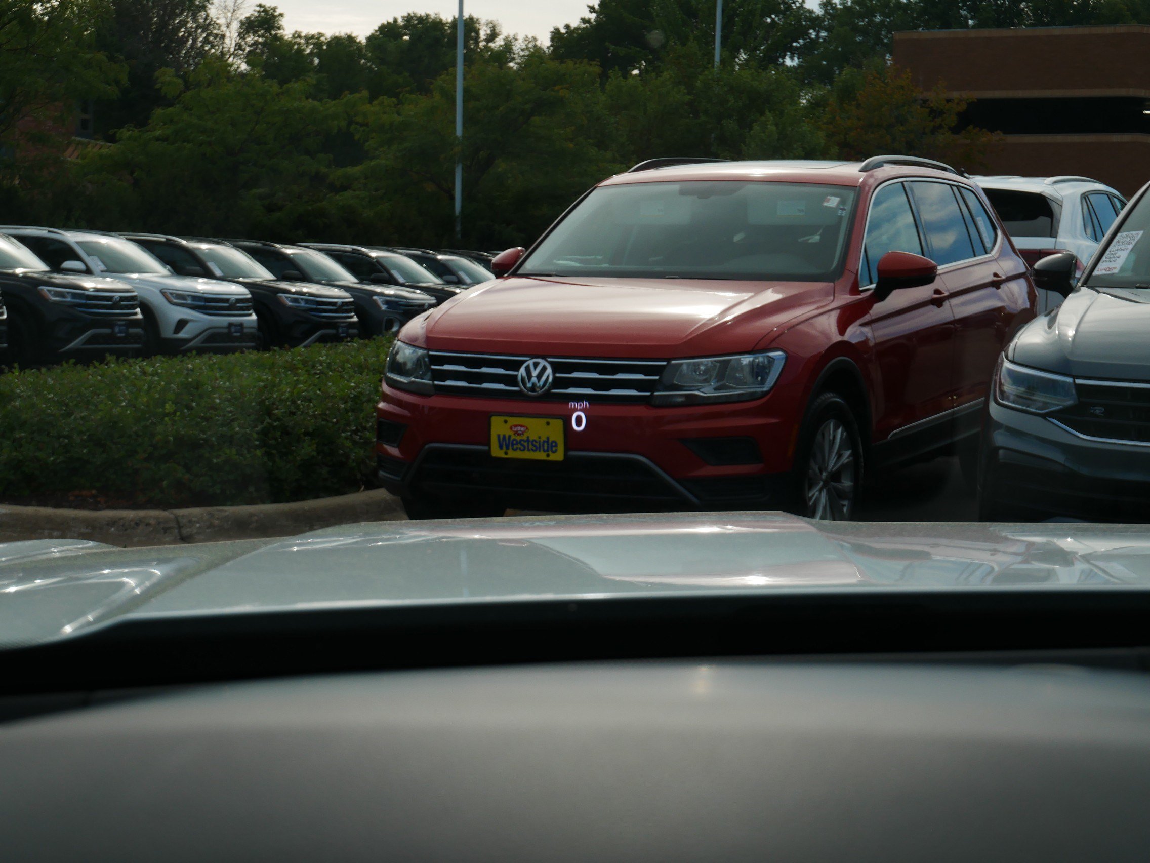 Certified 2024 Volkswagen Atlas Cross Sport SEL Premium R-Line AWD/4WD image 30