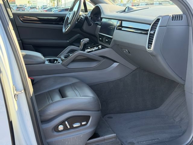 Used 2019 Porsche Cayenne AWD/4WD image 22