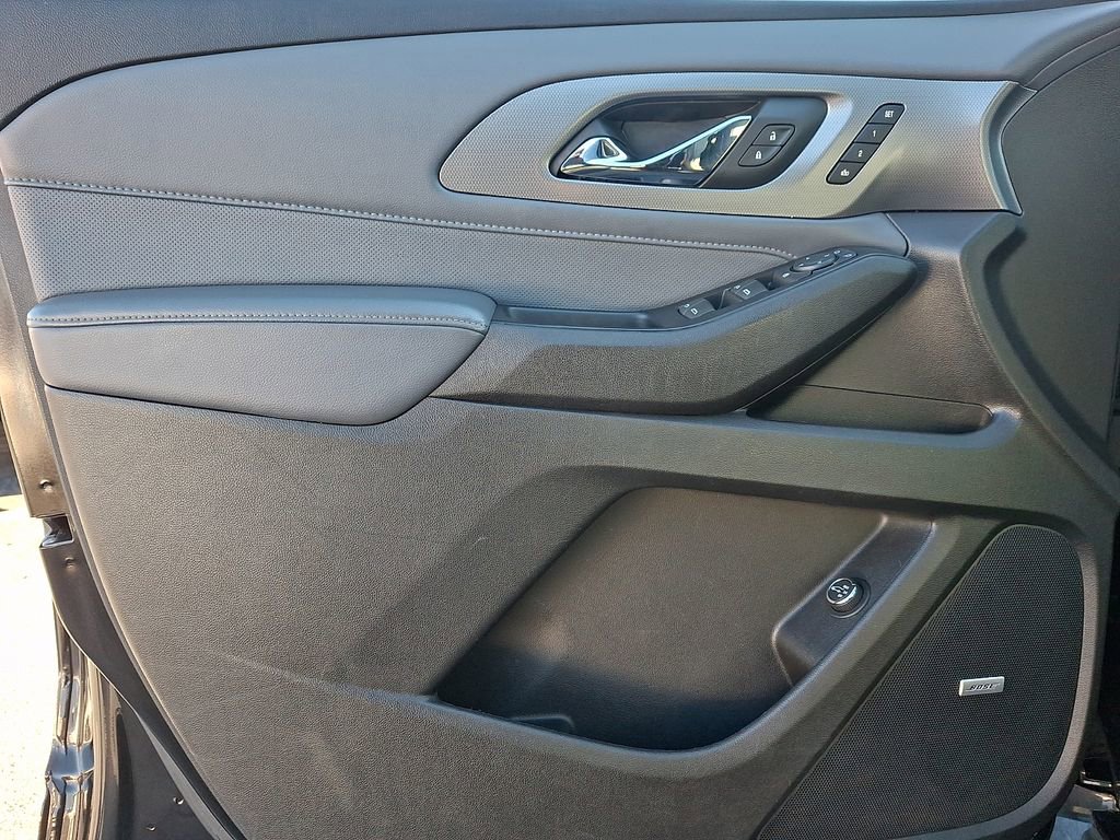 Used 2018 Chevrolet Traverse Premier image 15