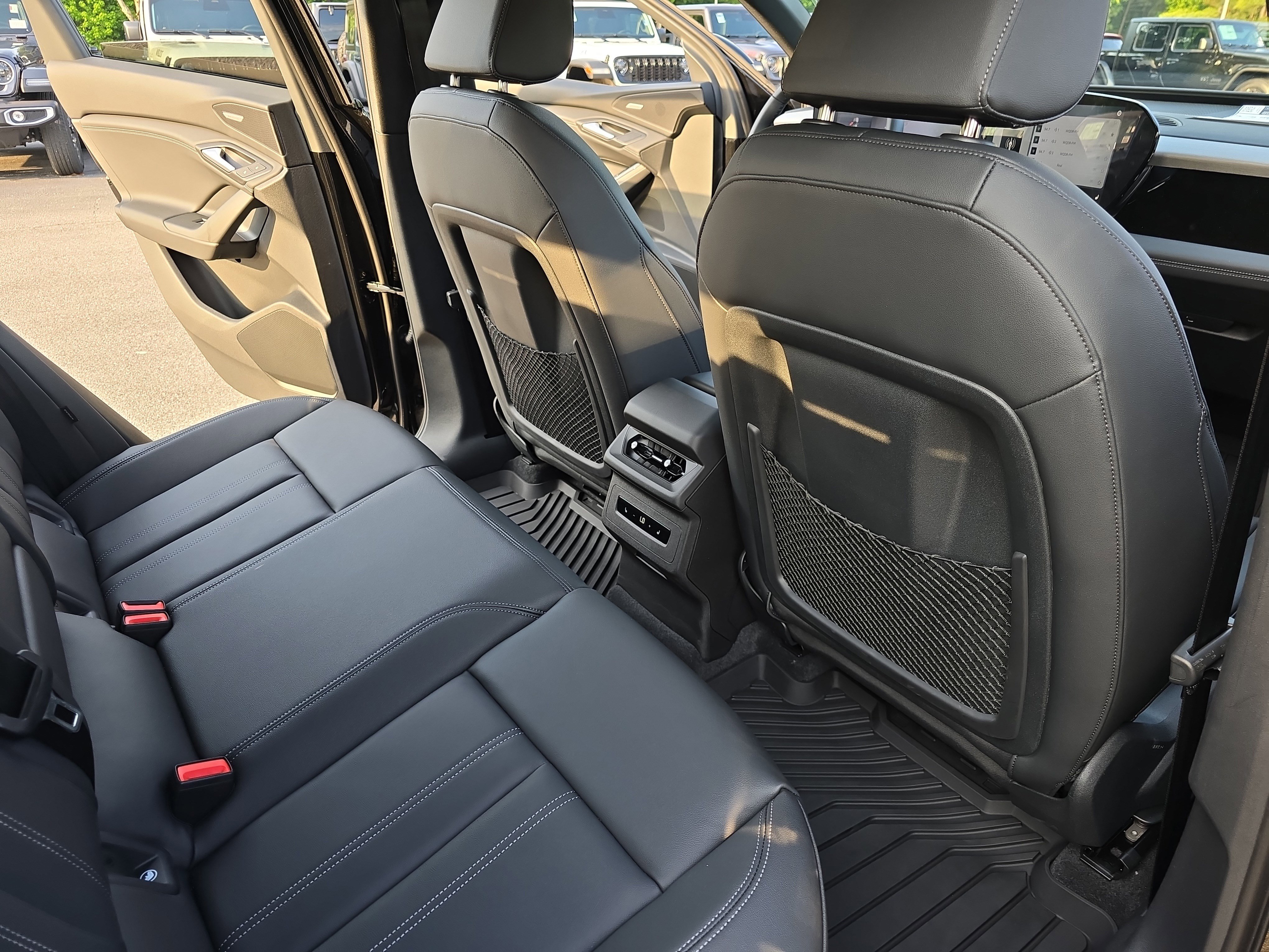 New 2027 Audi Q6 e-tron Premium Plus AWD/4WD image 11