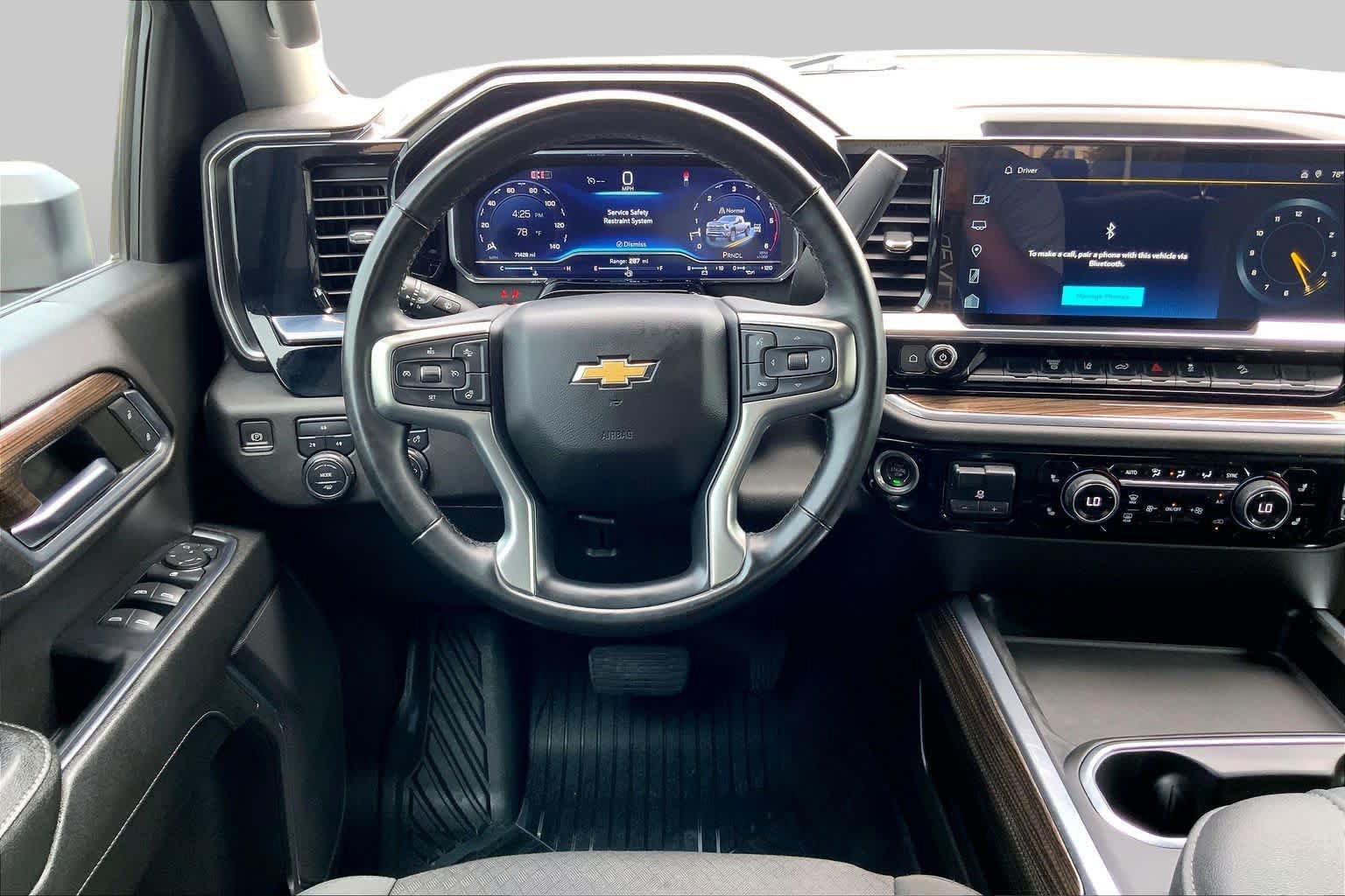Used 2024 Chevrolet Silverado 2500 LT AWD/4WD image 6